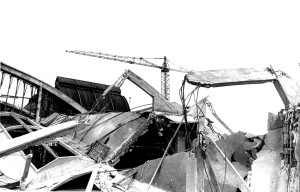 Photo 1956 GU effondrement construction011.jpg