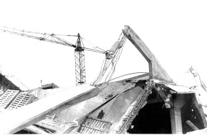 Photo 1956 GU effondrement construction014.jpg